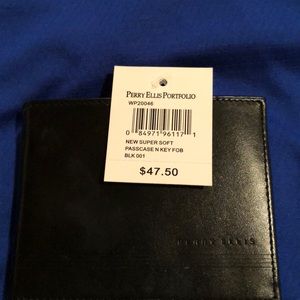 Perry Ellis wallet